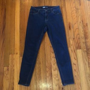 Old Navy Super Skinny Mid-Rise Size 6